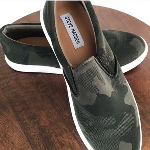 Camo Steve Madden